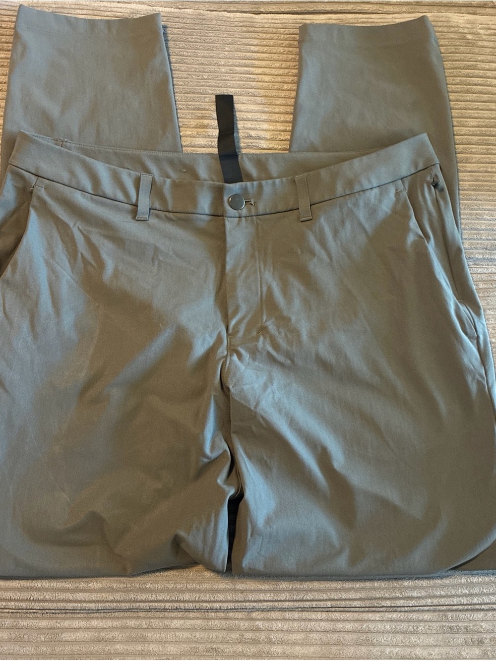 Lululemon Mens 35x33 ABC Pant Classic Fit Green 5 Pocket Chino